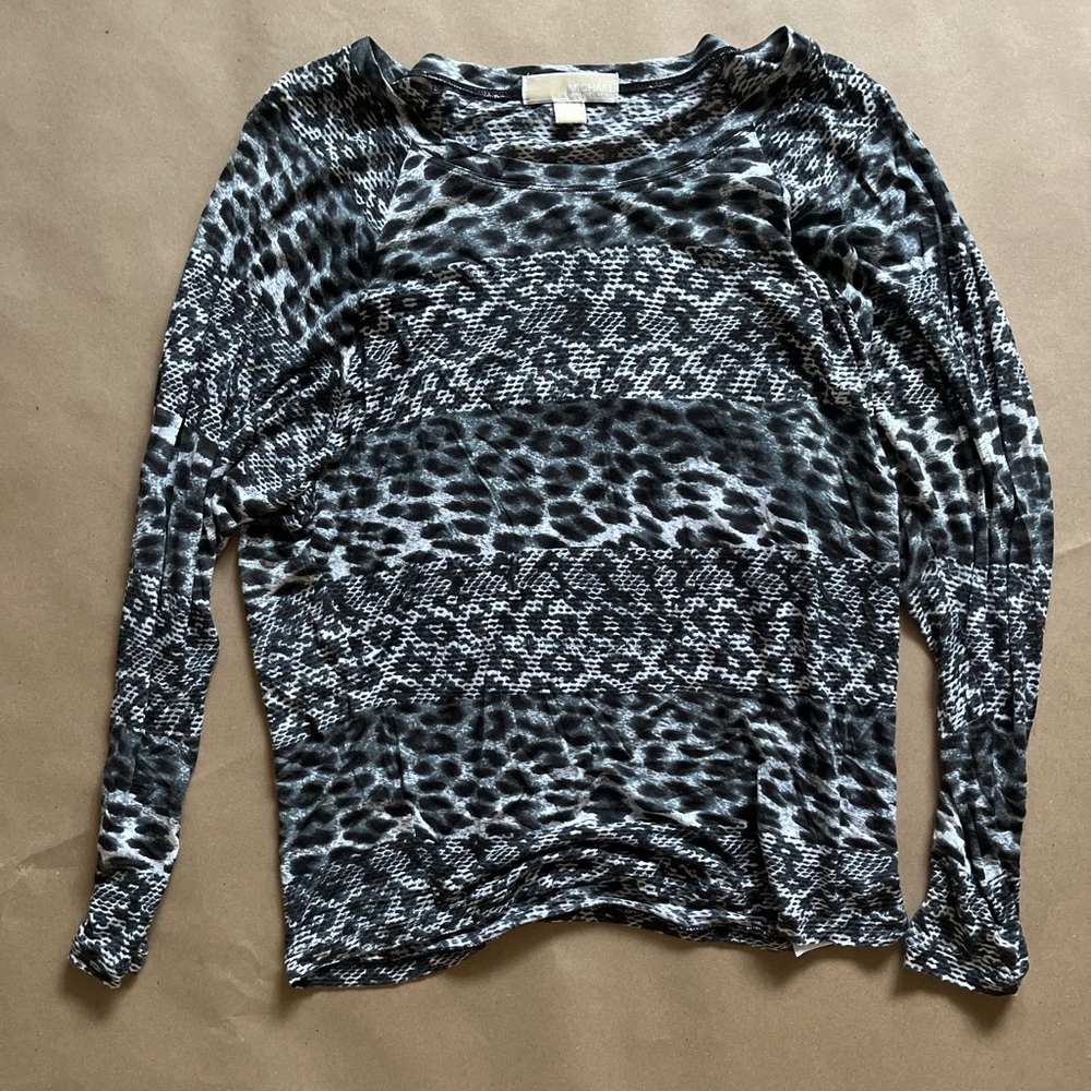Michael Michael Kors Ling Sleeve Cheetah Leopard Animal Print Black Gray Medium